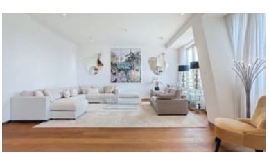 Second lounge with sofas